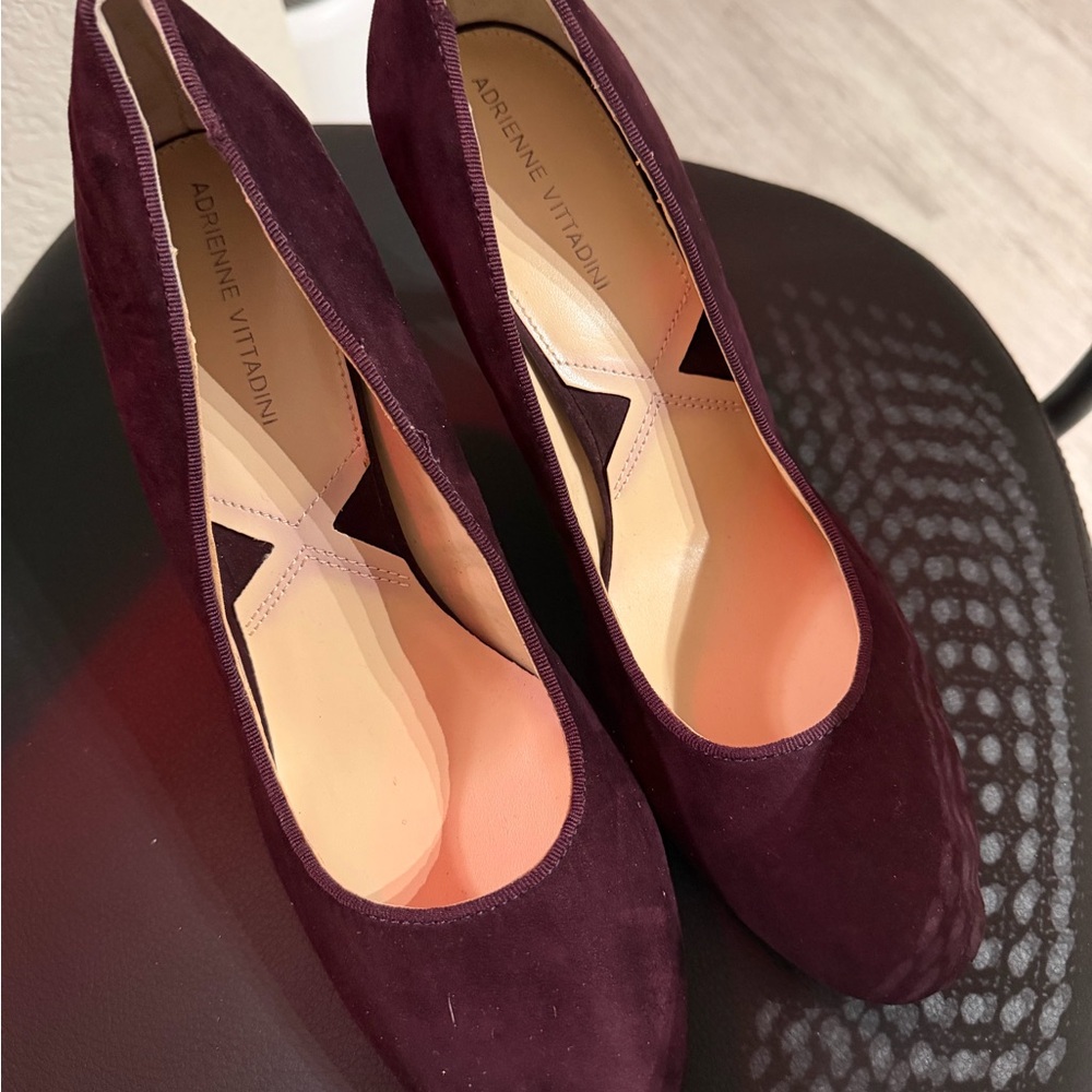 Adrienne Vittadini Women's Suede Pumps - Burgundy Size 11